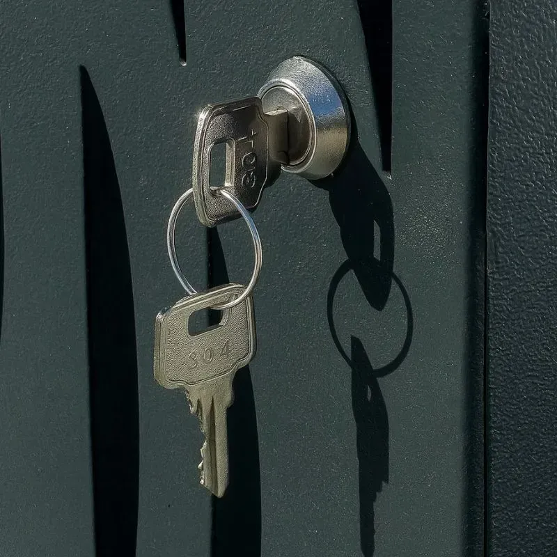 poubelle de ville en acier anthracite avec ouverture clé