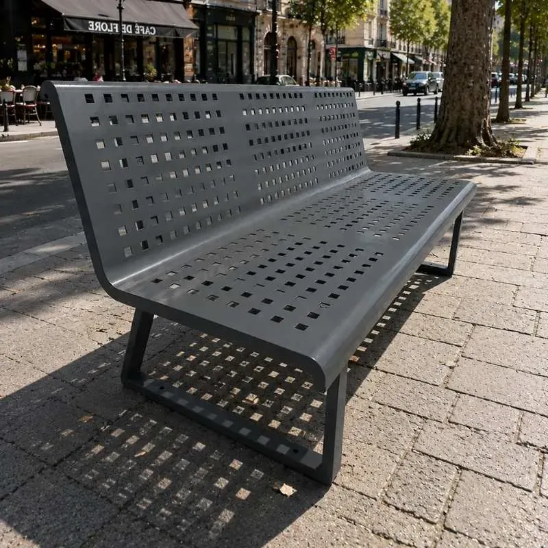 banc extérieur en métal ajouré gris